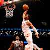 NBA - I Cleveland Cavaliers passeggiano al Barclays Center dei Nets