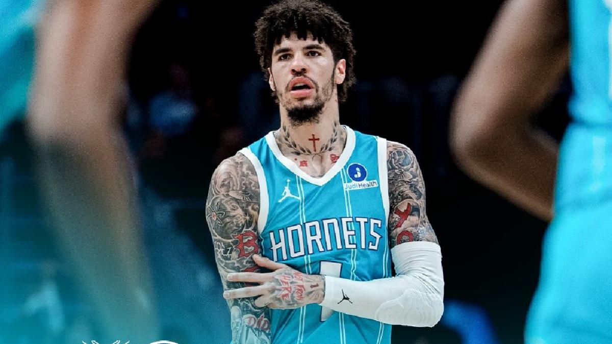 Hornets travolgenti nel finale: Ball guida Charlotte contro Washington