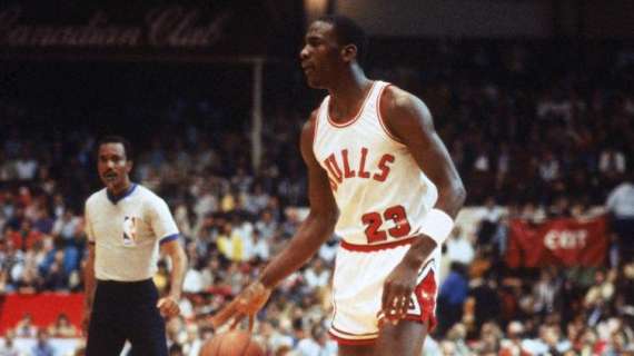 NBA - 1984, Michael Jordan gioca oggi la sua prima partita NBA