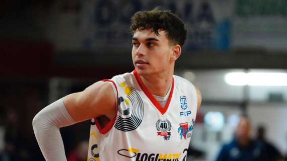 Serie B - Enrico Domenichelli un giocatore dell'Olimpia Castello