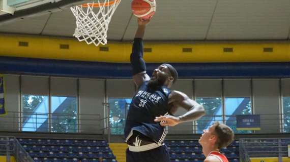 A2 - Reale Mutua Torino continua a crescere nello scrimmage con Sam Massagno 