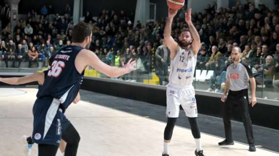 Serie B - Paperdi Juvecaserta ferma Herons Montecatini al PalaPiccolo