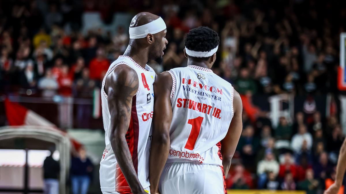 Varese, Moore MVP su Napoli: «Questi probabilmente i migliori fans della mia carriera»