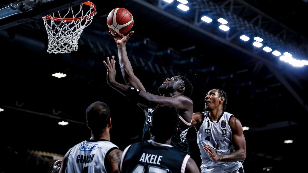 Virtus Bologna, Diouf: «Sto migliorando. Oggi abbiamo giocato duramente»