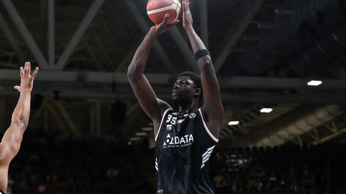 Virtus, Momo Diouf miglior italiano della 20ª giornata