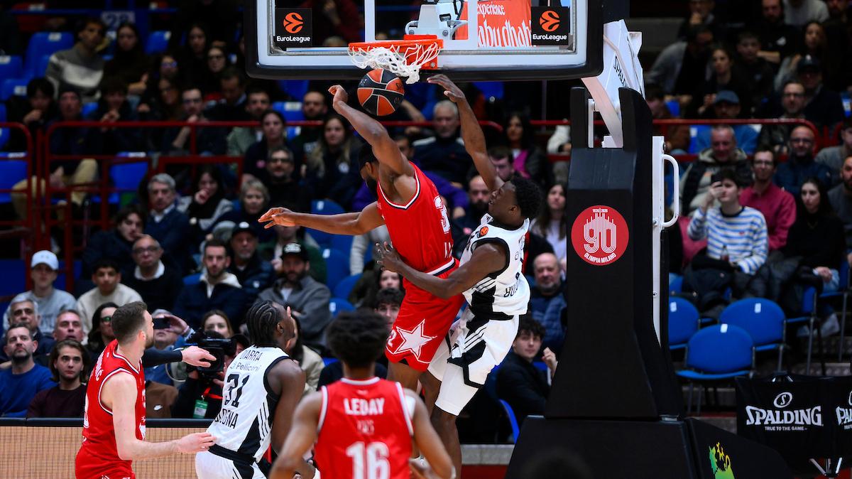 L'Olimpia vince il derby europeo con la Virtus per sperare ancora: gli highlights