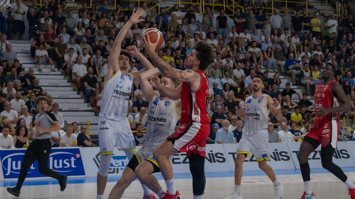 Rimini sente il calore del Flaminio: Verona e gara 4, un crocevia della serie