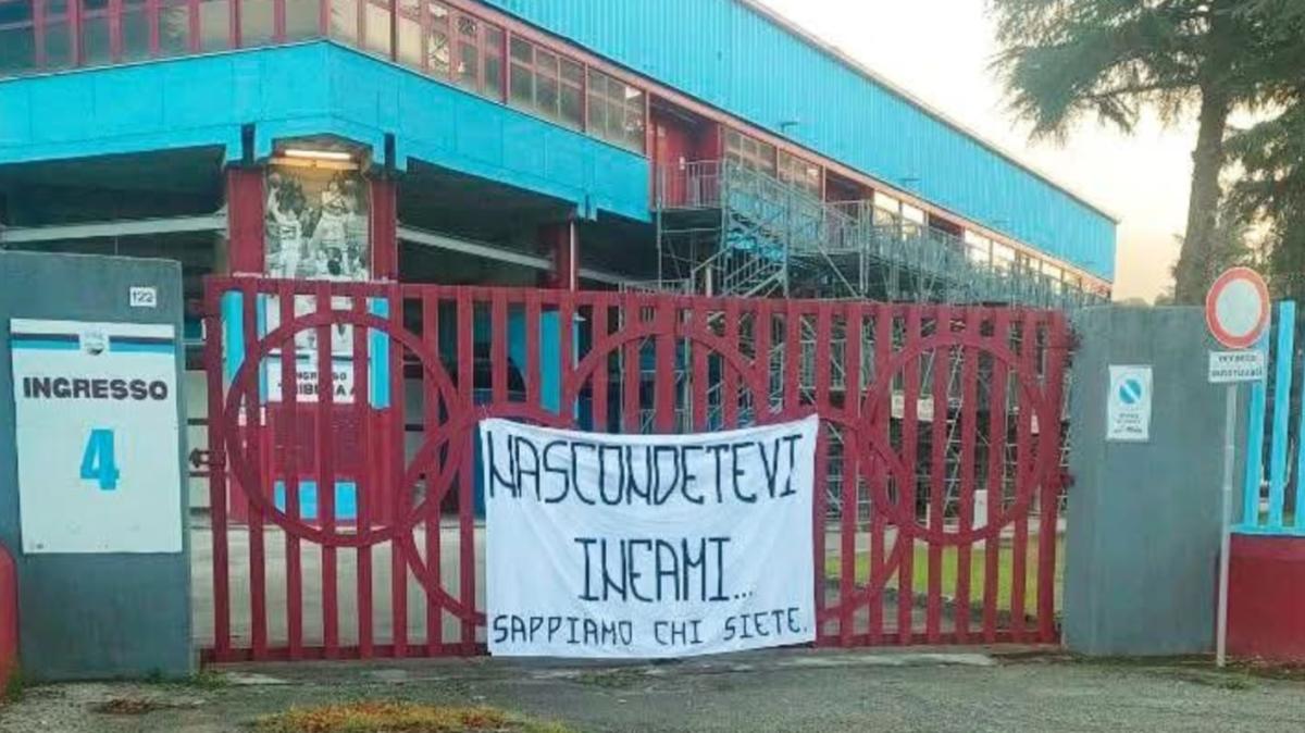 CorSera: «Rieti, striscione contro i testimoni. La Digos nella sede degli ultrà»