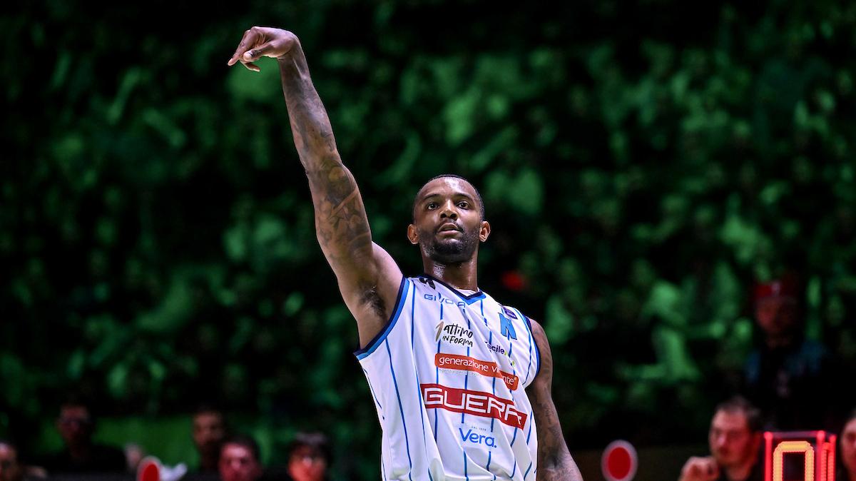 Guerri Napoli, risoluzione consensuale con Aamir Simms