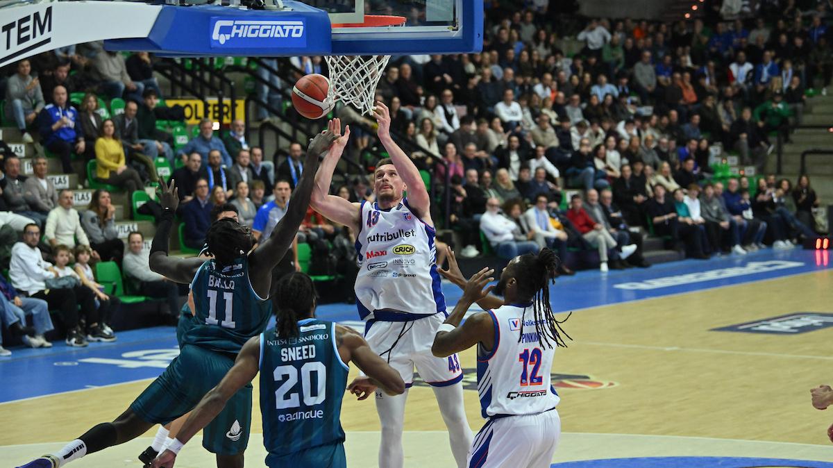 LIVE | Contro Cantù, Treviso rompe il tabù e vince la prima stagionale in casa