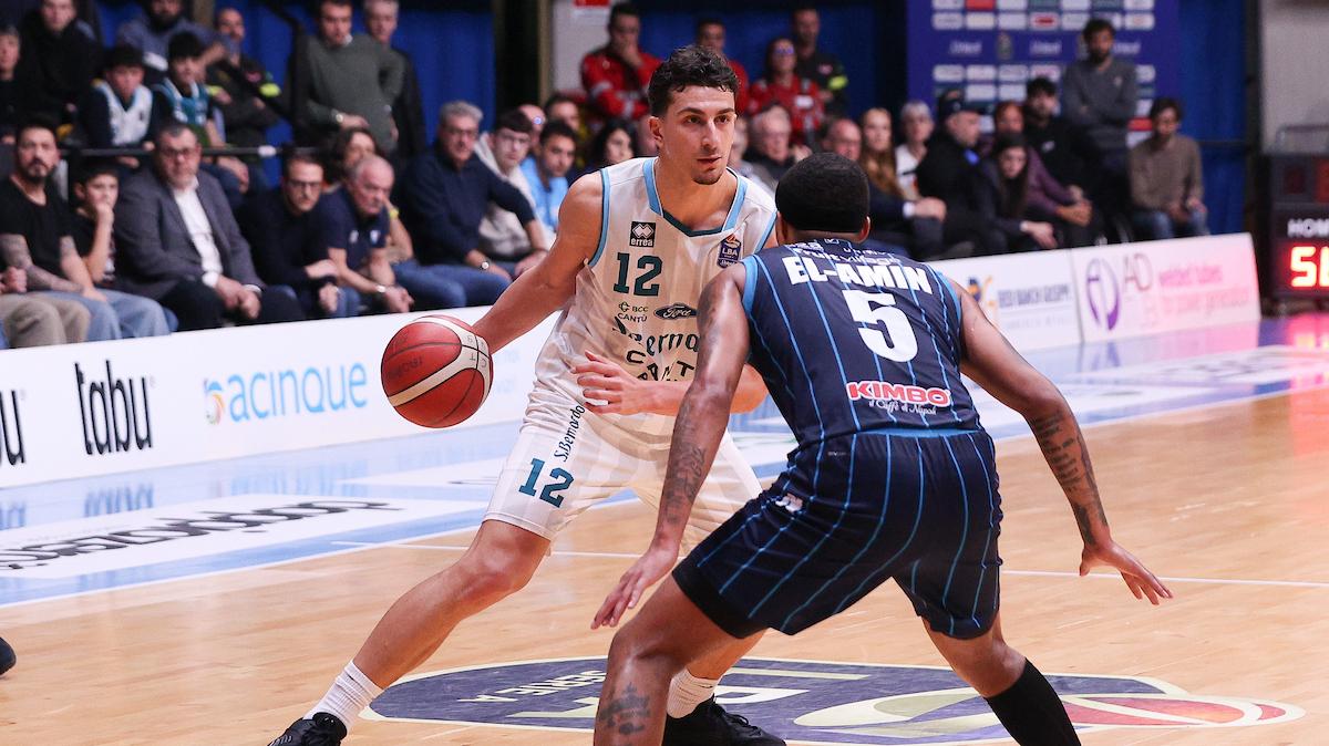 Cantù vs Napoli: diretta (92-78 con 14.5 secondi da giocare, 4Q)