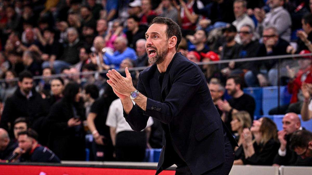Olimpia, Poeta a LBA Tv: «Orgoglioso della squadra. Aspettiamo l'avversaria in finale»