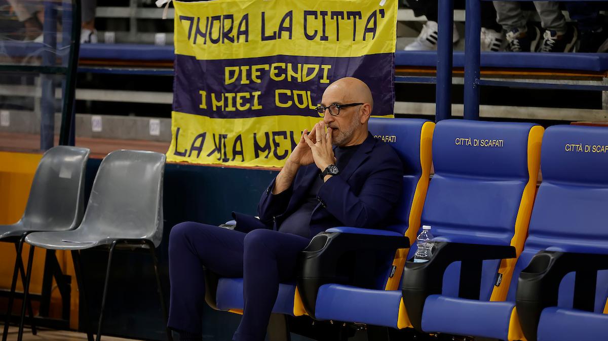 La Provincia: Cantù, comincia l'era Giofrè. E parte l'assalto a Vitucci per la panchina 