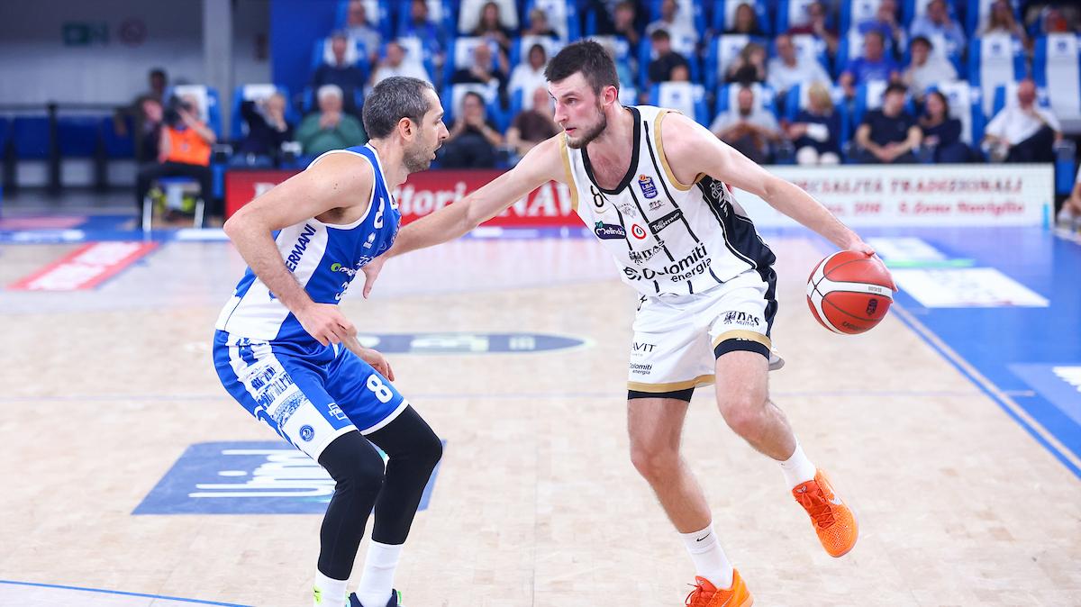 Dolomiti Energia Trentino domani in campo a Londra contro i Lions