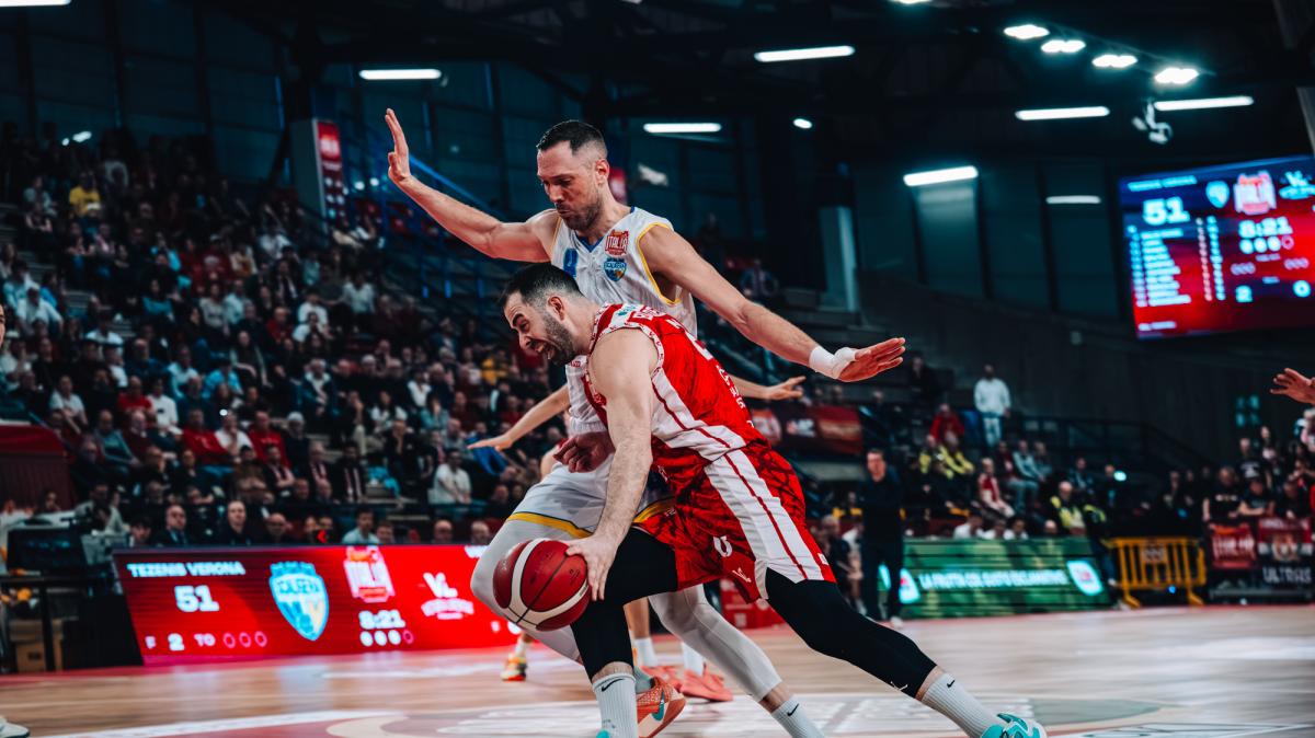 Pagelle: Verona batte Pesaro e va in finale di Coppa Italia. Johnson e Loro decisivi