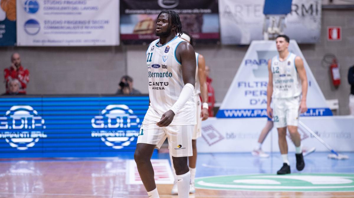 Cantù, sfida delicata con Brescia. Brienza: «Dobbiamo fare tutto quello che è necessario»