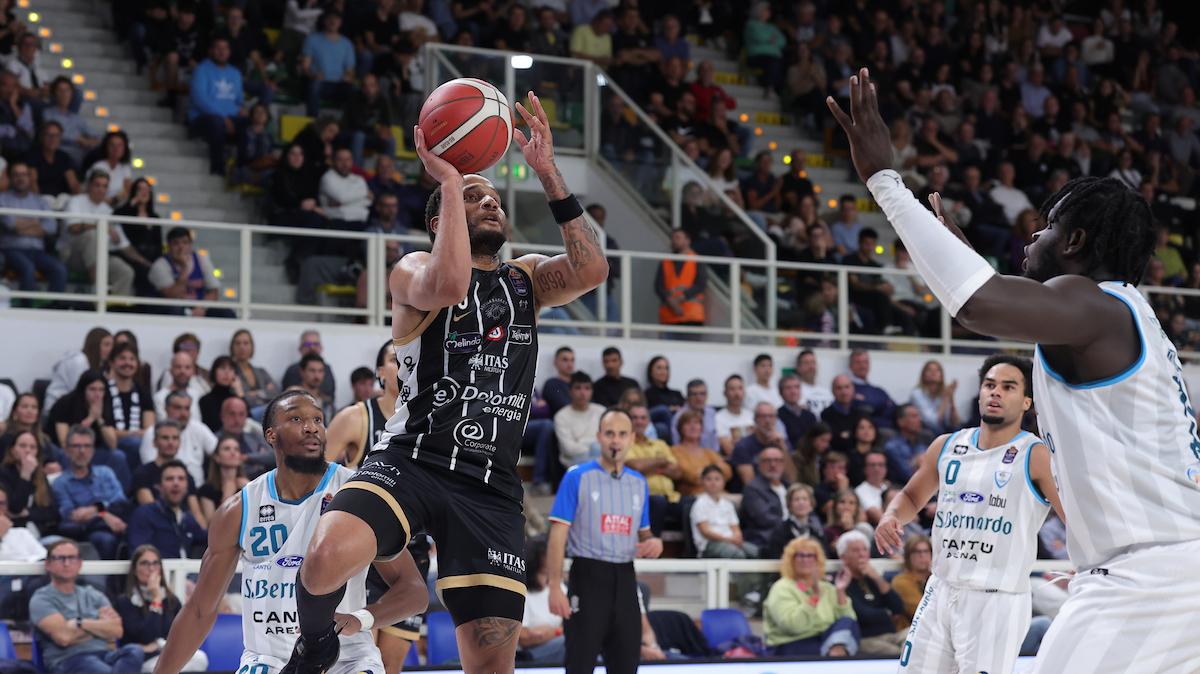 Aquila Trento a Cantù per chiudere al meglio prima della sosta