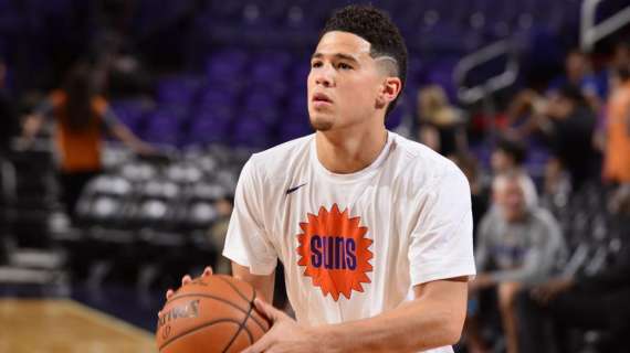 NBA - Devin Booker out circa cinque settimane 