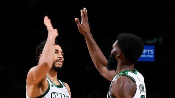NBA - I Boston Celtics si impongono nettamente a Indianapolis