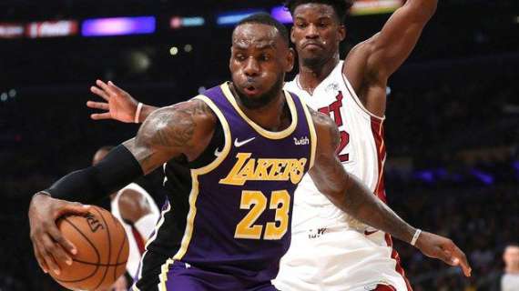 NBA - Difesa Lakers contro Miami per la settima vittoria consecutiva