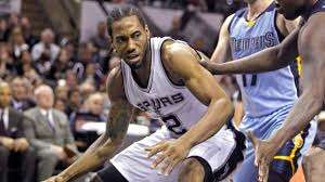 Leonard guida gli Spurs alla vittoria contro Memphis