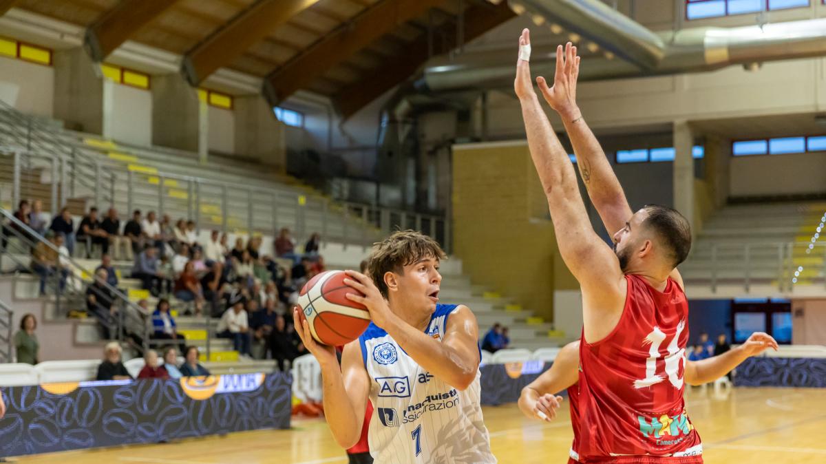 Serie B - La Benacquista torna a casa: obiettivo continuità contro Imola