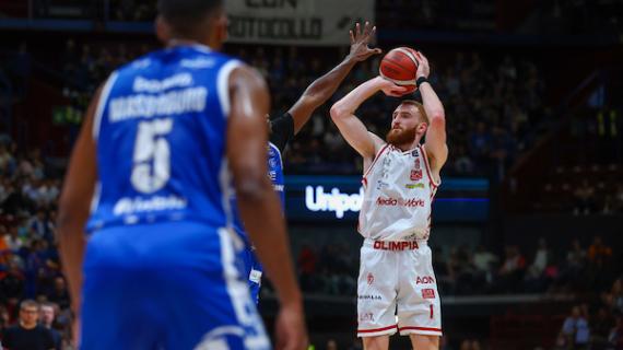 Brescia vs Milano: le pagelle all'intervallo e le statistiche