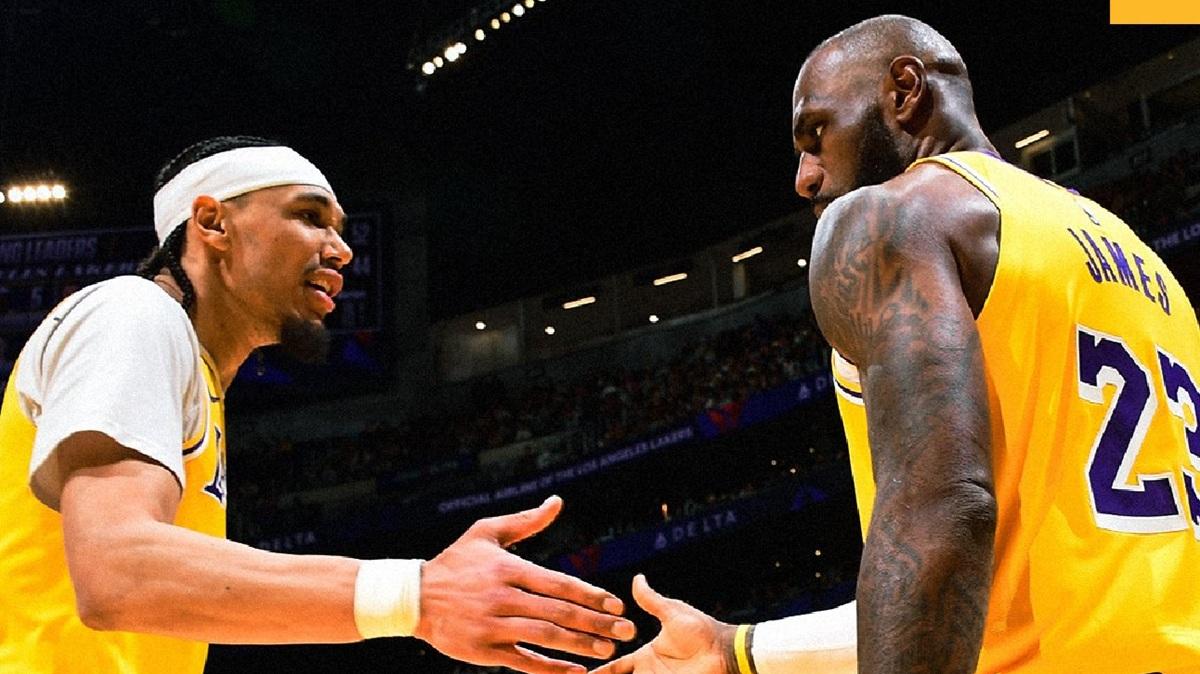  LeBron firma un'altra doppia doppia e i Lakers piegano i Warriors