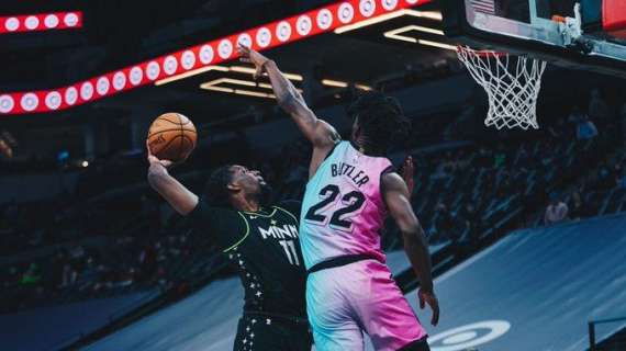 NBA - Karl-Anthony Towns e i Wolves piegano i Miami Heat
