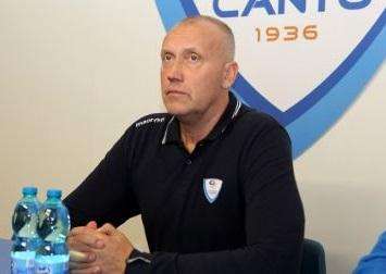 Lega A - Cerca di svuotare l'infermeria di Cantù coach Kurtinaitis