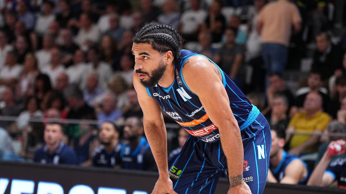 Il lungo e sentito saluto di Naz Mitrou-Long al Napoli Basket