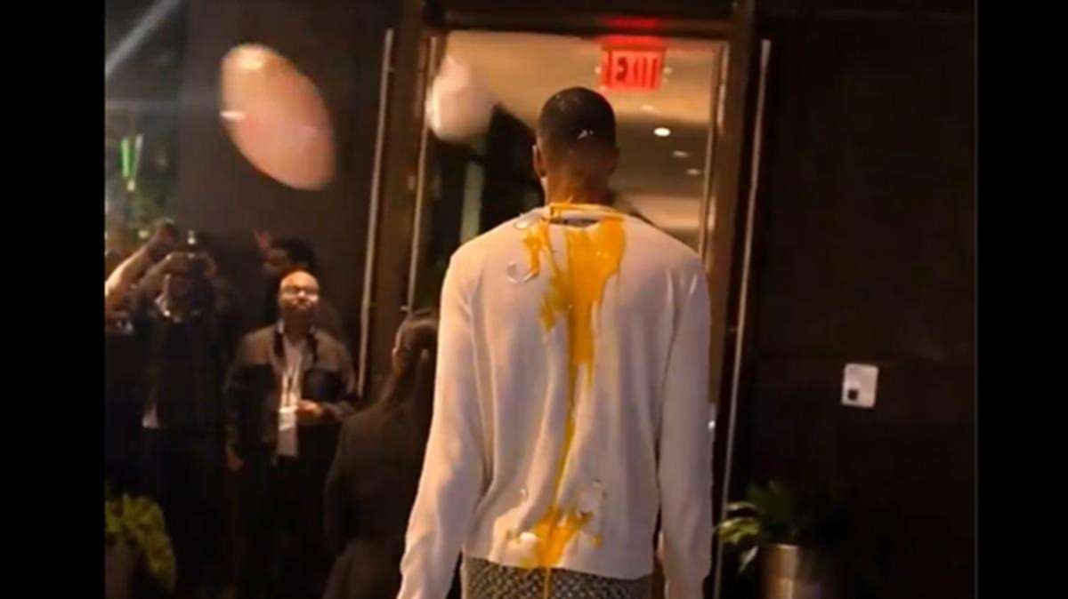 Victor Wembanyama sui tifosi dei Knicks che gli lanciano uova: "Non mi dispiace"