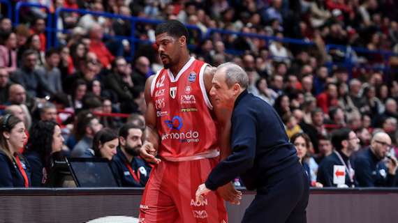 Ettore Messina saluta Hines: «Un vero privilegio assistere alla tua etica del lavoro...»