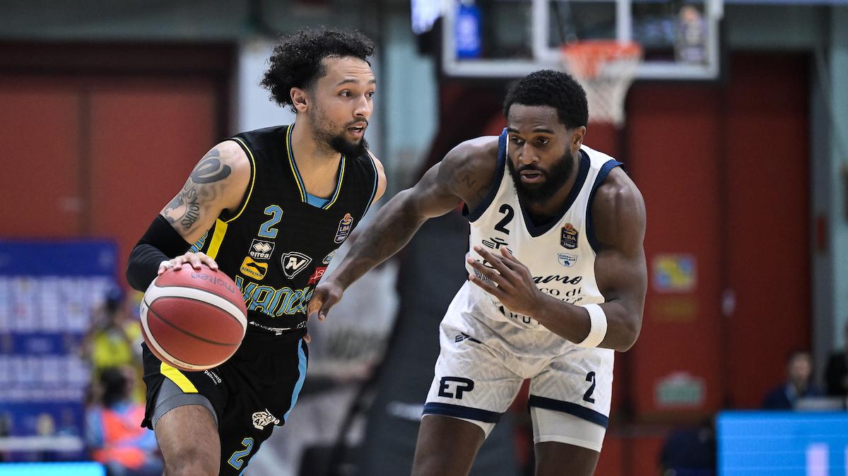 Highlights LBA | Vanoli Cremona la grinta per battere la Dinamo Sassari