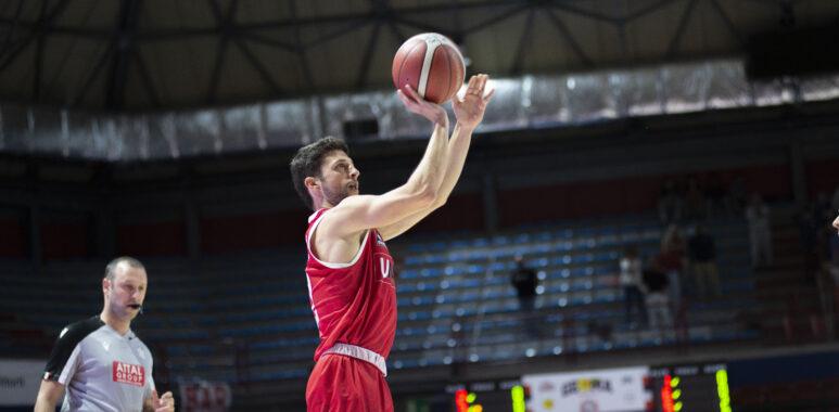 Serie B - S. Giobbe Bulls da applausi cadono nell'overtime, T Gema in semifinale