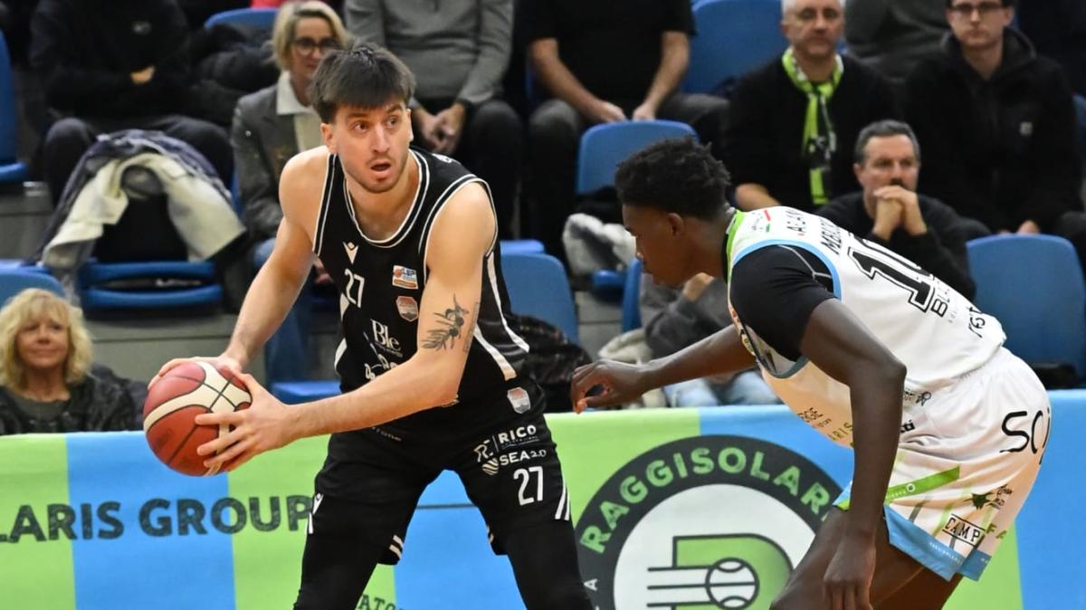 Serie B - La Paperdi Caserta espugna il PalaCattani di Faenza