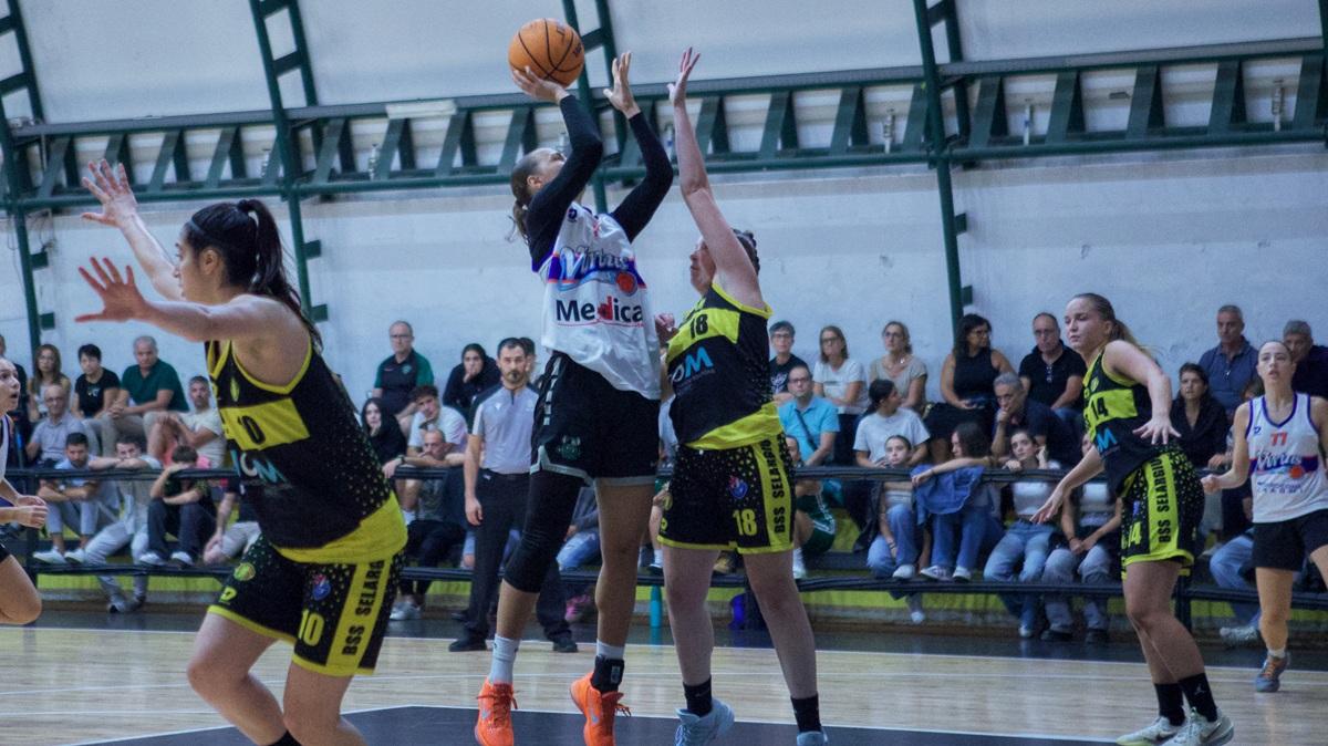 A2 F - Sabato di fuoco al PalaRestivo: Sardegna Marmi contro Moncalieri