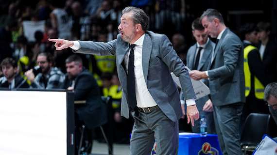 Virtus, lo sfogo di Banchi: «Non può esistere giocare a a 48 ore di distanza da una partita all'altra»