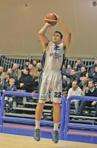 Logan Aronhalt al tiro
