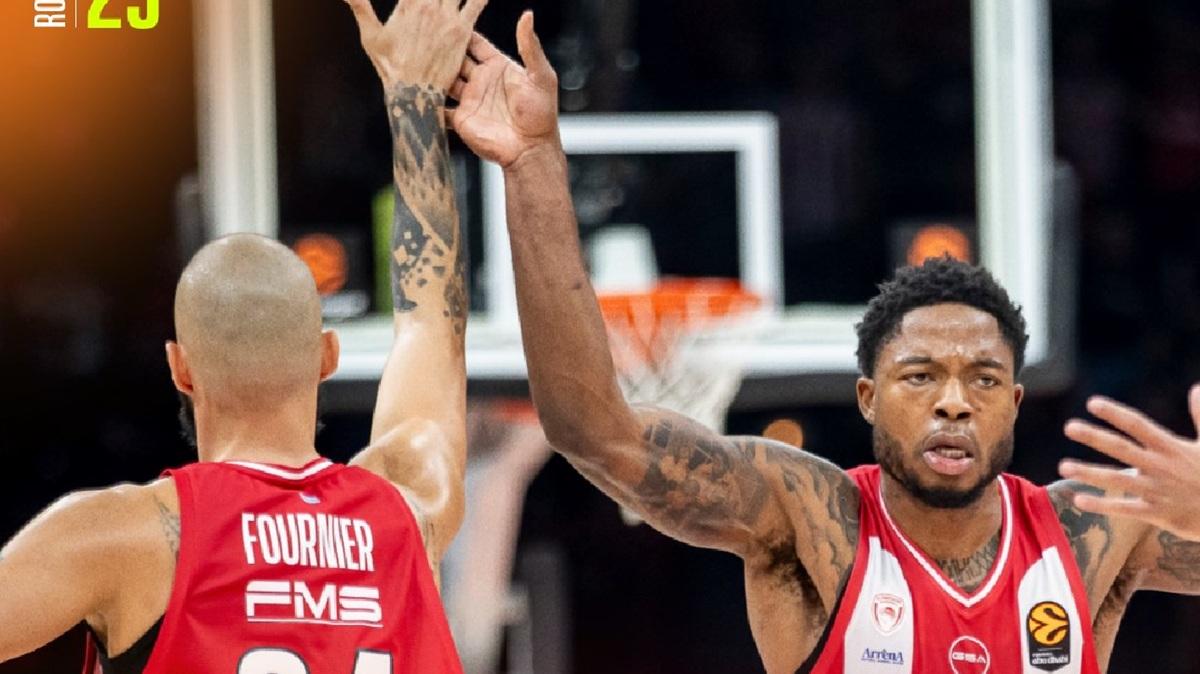 Olympiacos dominante nel finale: Vezenkov e Jones piegano il Barcelona 