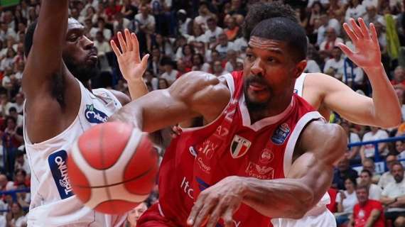 LBA - A Trento l'Olimpia Milano vuole subito recuperare il fattore campo