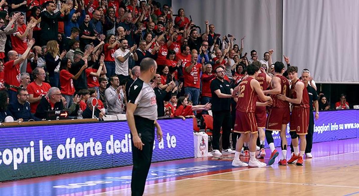 Serie B - Con forza Legnano Knights costringono la Pielle Livorno a gara 5