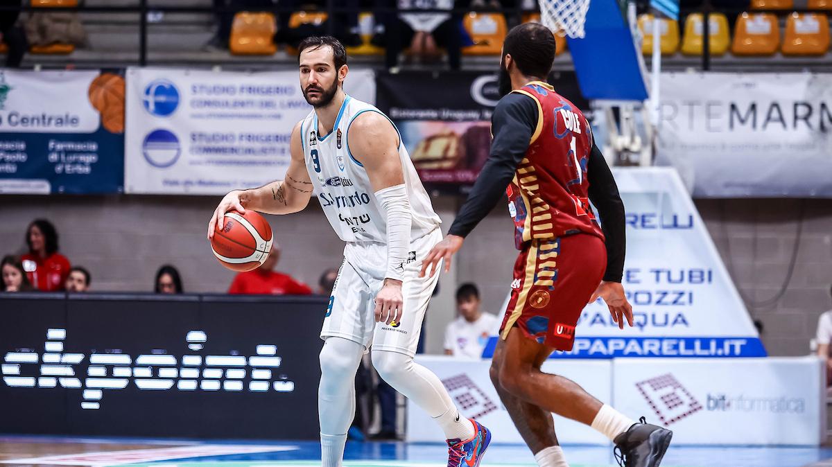 Cantù, Riccardo Moraschini: "Ancora troppi alti/bassi: dobbiamo migliorare"