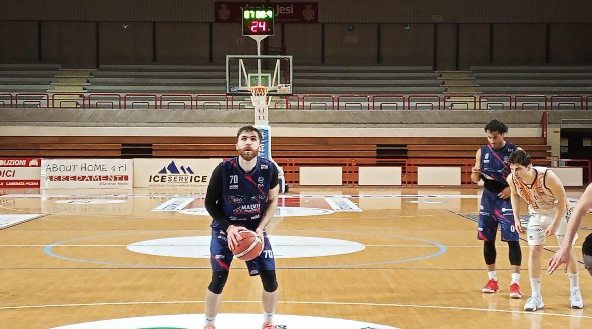 Serie B - La striscia della Malvin si ferma nel finale al PalaTriccoli di Jesi