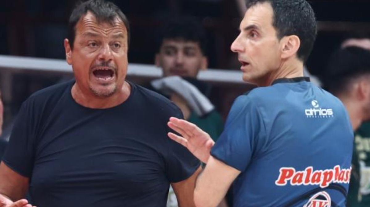 Ataman furia contro gli arbitri: «Il risultato è 82-76? No, è 29-5. Il dato dei liberi»
