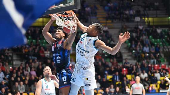 MERCATO LBA - Napoli, sfuma Owens: idea Skylar Spencer?