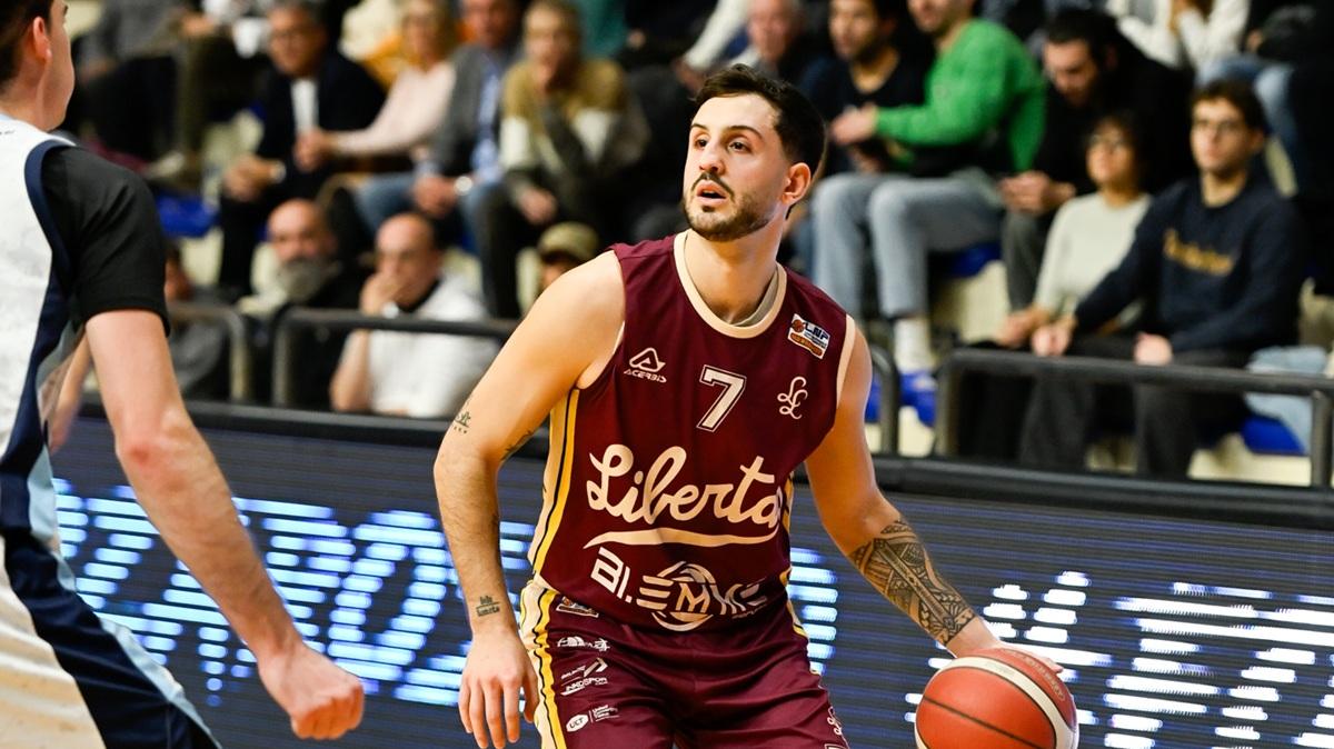 A2  - La Biemme Libertas Livorno espugna il PalaMaggetti di Roseto