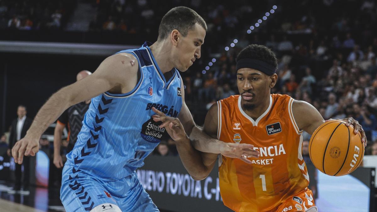 Il Valencia Basket regola il Breogan in attesa dell'Olimpia Milano