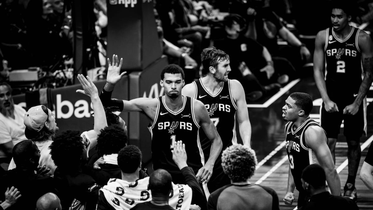 NBA | Victor Wembanyama domina Dallas al suo ritorno in NBA: 40 punti e vittoria Spurs