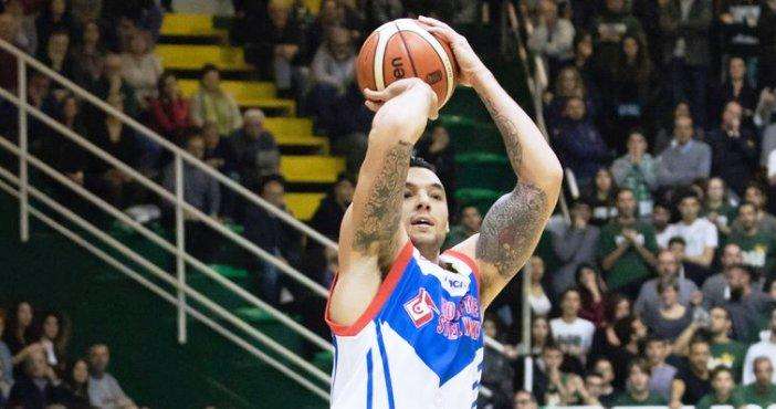 MERCATO A - Cantù, Burns ricaccia indietro le profferte bolognesi